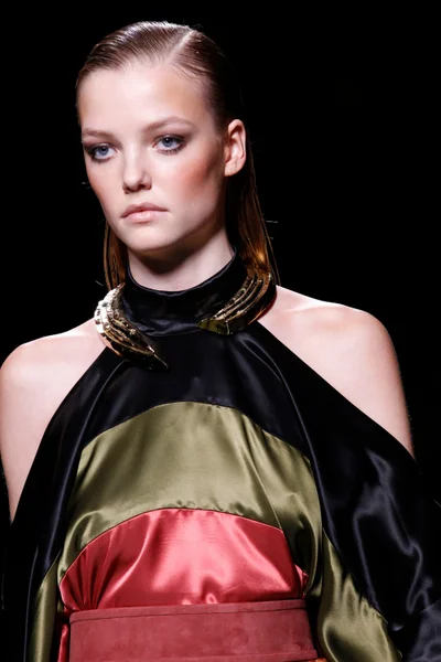 Look 61